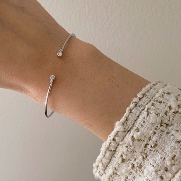 Dainty CZ Bracelet | 925 Silver - Picture 3 of 8